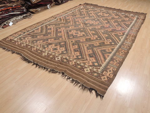 Kilim Brown Flat Woven 79 X 114 Area Rug 100-110376 Image 2