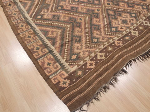 Kilim Brown Flat Woven 79 X 114 Area Rug 100-110376 Image 3