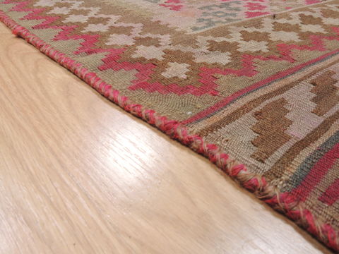 Kilim Red Flat Woven 45 X 75 Area Rug 100-110380 Image 4