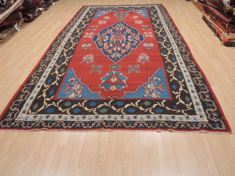 Kilim Red Flat Woven 69 X 137 Area Rug 100-110395 Image 1