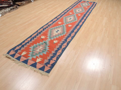 Kilim Red Runner Flat Woven 28 X 114 Area Rug 100-110401 Image 2