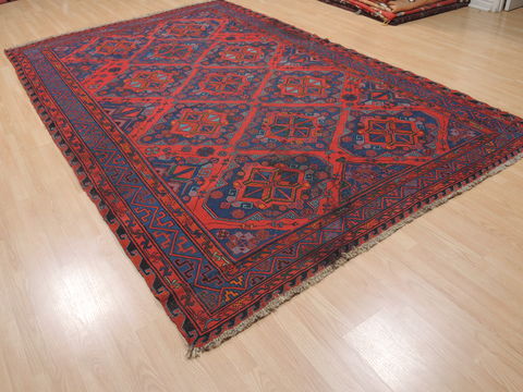 Kilim Red Flat Woven 71 X 110 Area Rug 100-110411 Image 3