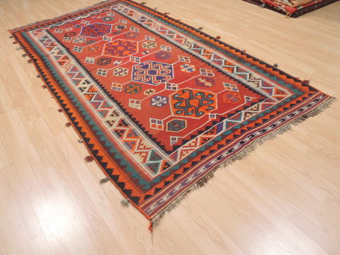 Kilim Red Flat Woven 49 X 91 Area Rug 100-110413 Image 3