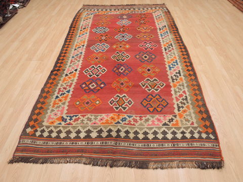 Kilim Red Flat Woven 49 X 93 Area Rug 100-110415 Image 1
