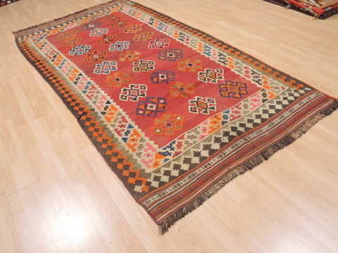 Kilim Red Flat Woven 49 X 93 Area Rug 100-110415 Image 3