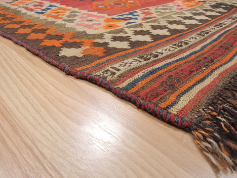 Kilim Red Flat Woven 49 X 93 Area Rug 100-110415 Image 6