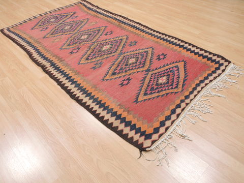 Kilim Red Flat Woven 41 X 711 Area Rug 100-110429 Image 3