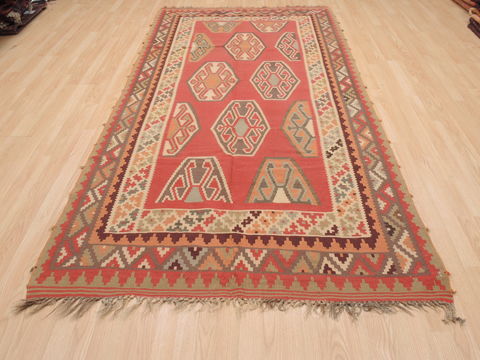 Kilim Red Flat Woven 47 X 92 Area Rug 100-110433 Image 1