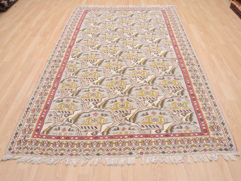 Kilim Beige Flat Woven 51 X 84 Area Rug 100-110436 Image 1