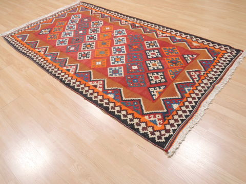 Kilim Red Flat Woven 44 X 81 Area Rug 100-110440 Image 3