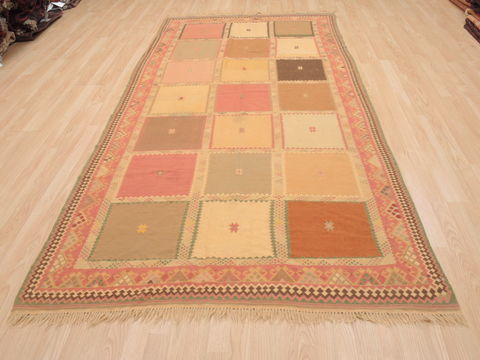 Kilim Beige Runner Flat Woven 51 X 97 Area Rug 100-110453 Image 1