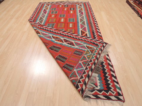 Kilim Red Flat Woven 47 X 811 Area Rug 100-110455 Image 5