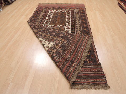 Kilim Brown Flat Woven 48 X 92  Area Rug 100-110496 Image 5