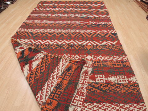 Kilim Red Flat Woven 64 X 123 Area Rug 100-110509 Image 6