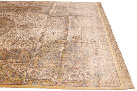 Qum Yellow Hand Knotted 67 X 910 Area Rug 254-110512 Image 5