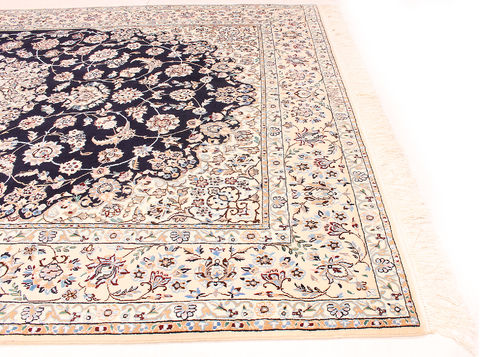 Nain White Hand Knotted 50 X 74 Area Rug 254-110541 Image 2