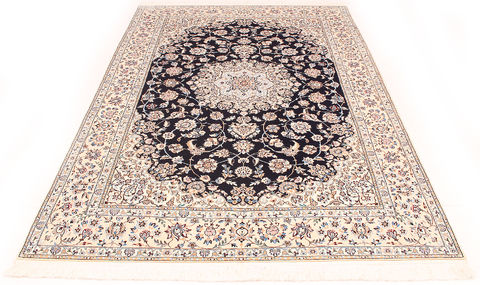 Nain White Hand Knotted 50 X 74 Area Rug 254-110541 Image 4
