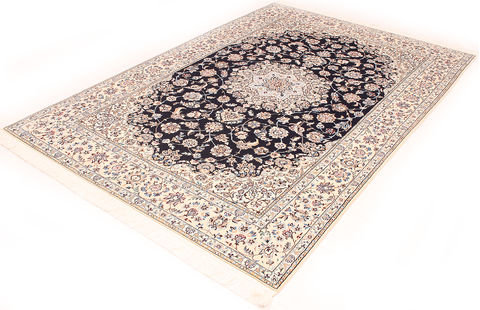 Nain White Hand Knotted 50 X 74 Area Rug 254-110541 Image 5