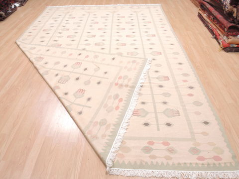 Kilim Beige Flat Woven 97 X 117 Area Rug 100-110557 Image 7