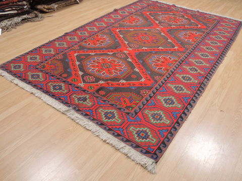 Kilim Red Flat Woven 66 X 101 Area Rug 100-110575 Image 2