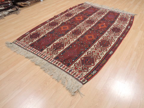 Kilim Red Flat Woven 62 X 76 Area Rug 100-110614 Image 2
