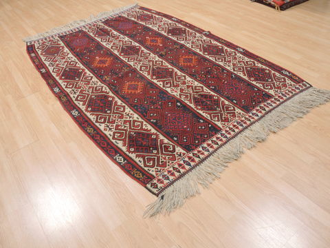 Kilim Red Flat Woven 62 X 76 Area Rug 100-110614 Image 3