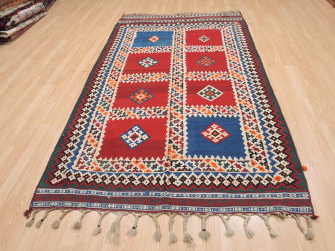 Kilim Red Flat Woven 48 X 87 Area Rug 100-110618 Image 1