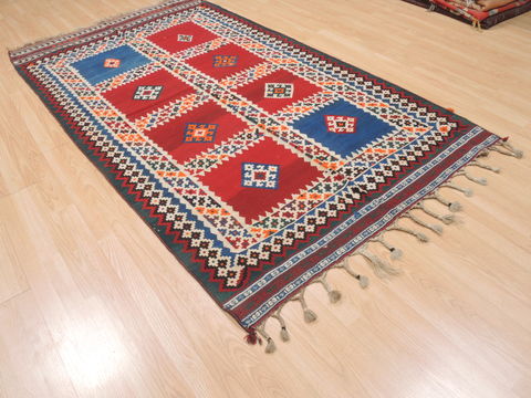 Kilim Red Flat Woven 48 X 87 Area Rug 100-110618 Image 3