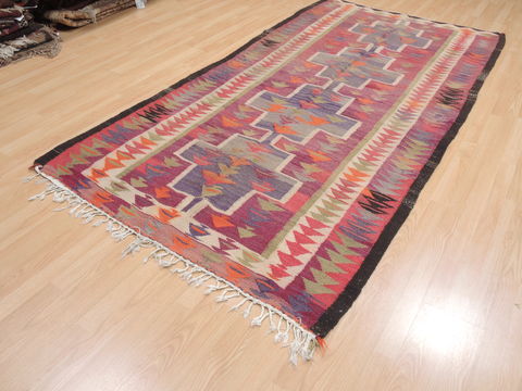 Kilim Red Flat Woven 48 X 92 Area Rug 100-110621 Image 2