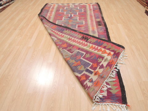 Kilim Red Flat Woven 48 X 92 Area Rug 100-110621 Image 5
