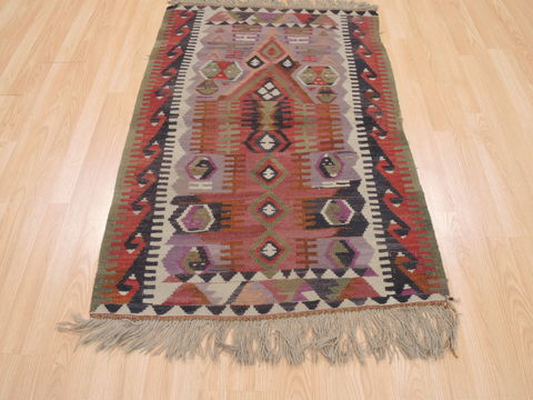 Kilim Green Flat Woven 31 X 47 Area Rug 100-110628 Image 1