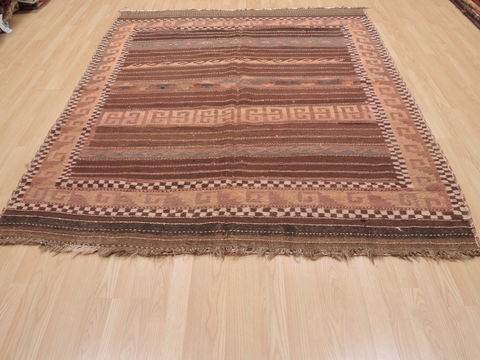 Kilim Brown Flat Woven 65 X 79 Area Rug 100-110661 Image 1