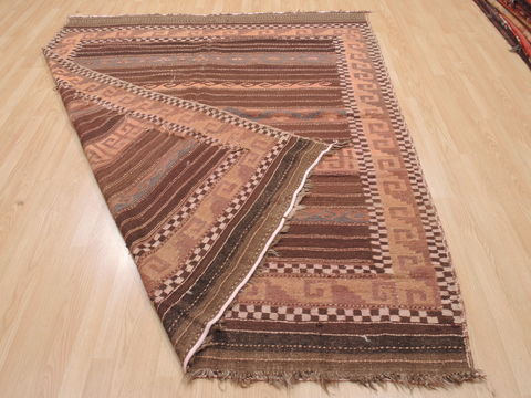 Kilim Brown Flat Woven 65 X 79 Area Rug 100-110661 Image 5