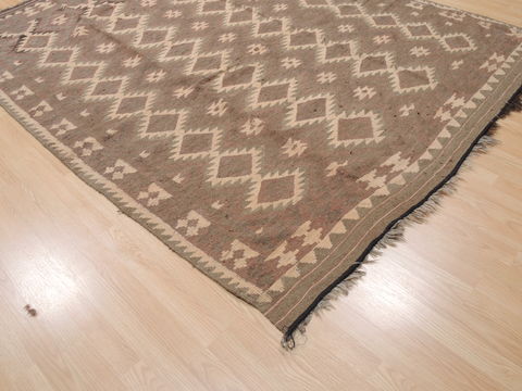 Kilim Brown Flat Woven 67 X 88 Area Rug 100-110670 Image 4