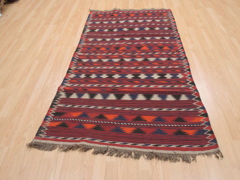 Kilim Red Flat Woven 39 X 63 Area Rug 100-110687 Image 1