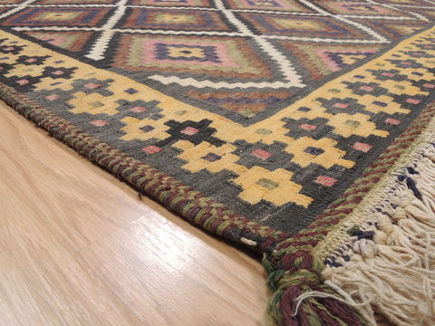 Kilim Brown Flat Woven 50 X 66 Area Rug 100-110705 Image 4