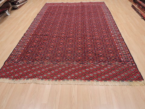 Kilim Red Flat Woven 66 X 1010 Area Rug 100-110715 Image 1