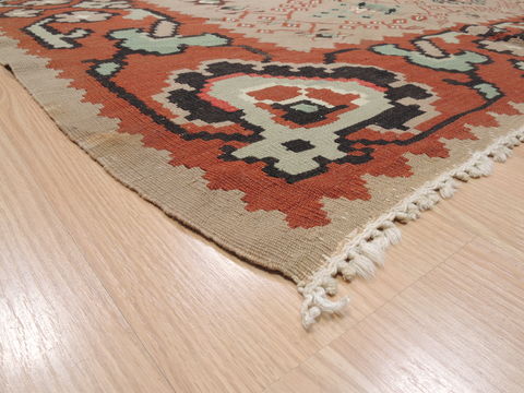 Kilim Beige Flat Woven 84 X 95 Area Rug 100-110727 Image 4