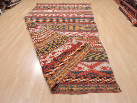 Kilim Red Flat Woven 61 X 116 Area Rug 100-110728 Image 5