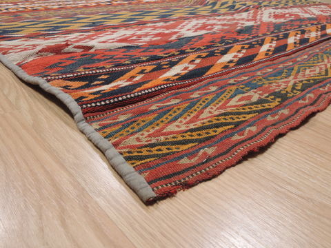 Kilim Red Flat Woven 61 X 116 Area Rug 100-110728 Image 8