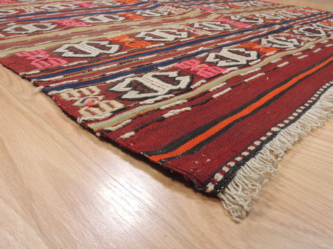 Kilim Red Flat Woven 45 X 73 Area Rug 100-110742 Image 6