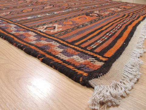 Kilim Red Flat Woven 46 X 84 Area Rug 100-110745 Image 4