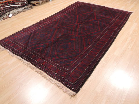 Baluch Red Hand Knotted 56 X 96 Area Rug 100-110756 Image 2