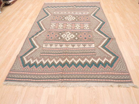 Kilim Beige Flat Woven 50 X 84 Area Rug 100-110762 Image 1