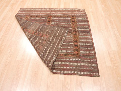 Kilim Brown Square Flat Woven 45 X 46 Area Rug 100-110779 Image 5