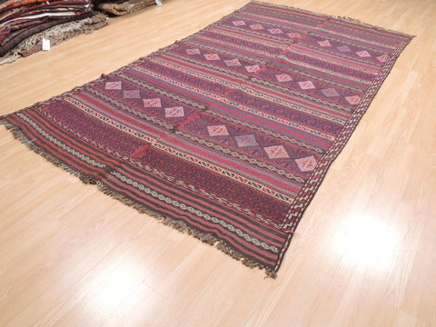 Kilim Red Flat Woven 58 X 1010 Area Rug 100-110784 Image 8