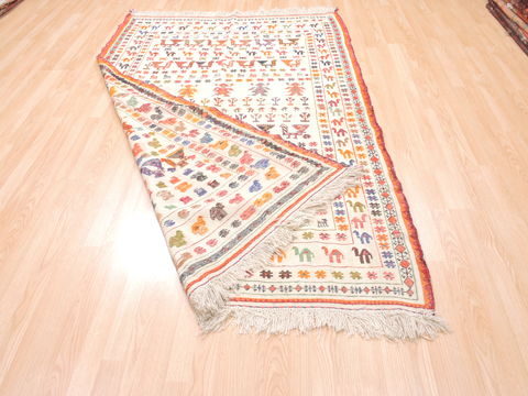 Kilim Beige Flat Woven 50 X 73 Area Rug 100-110811 Image 9
