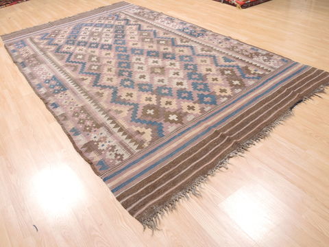 Kilim Brown Flat Woven 66 X 118 Area Rug 100-110821 Image 1