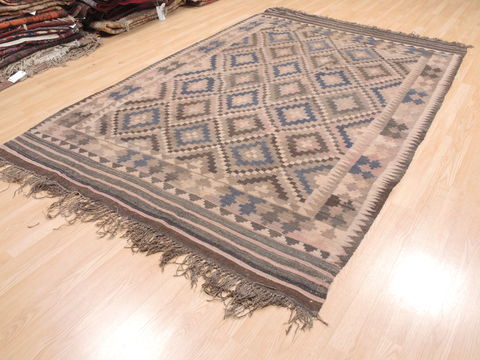 Kilim Brown Flat Woven 66 X 92 Area Rug 100-110826 Image 2
