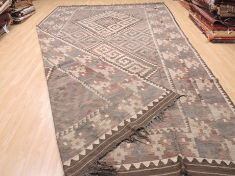 Kilim Brown Flat Woven 74 X 159 Area Rug 100-110827 Image 5